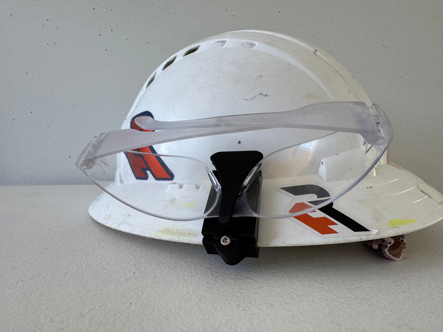 Safety and Sun Glasses Hardhat Clip
