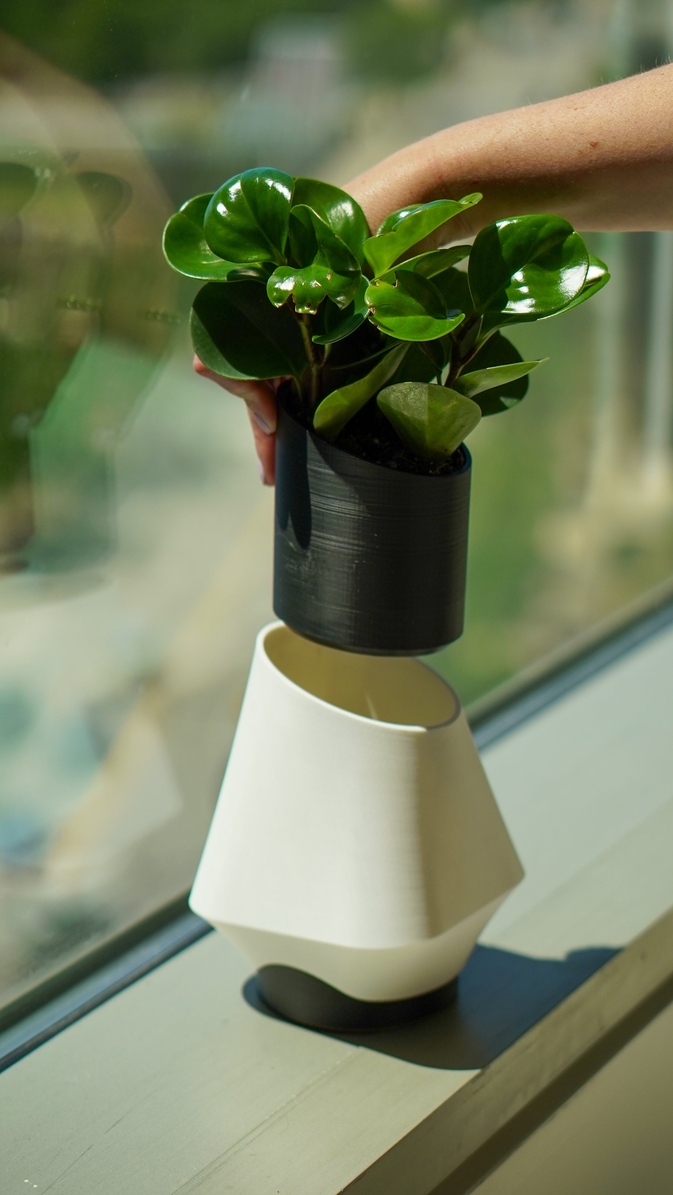 Orea Planter
