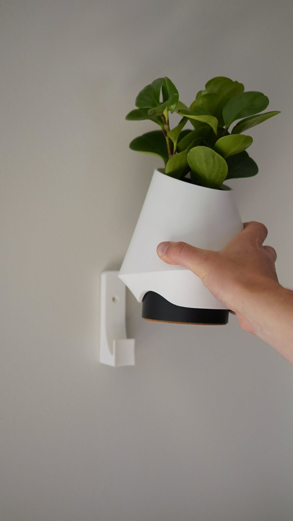Orea Planter